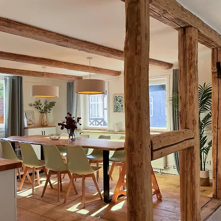 Haus Ludwig - Saniertes Fachwerkhaus Im Harz - 12 Personen Holiday home Thale