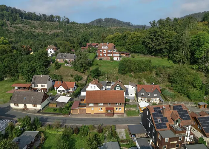 Feriehus Haus Ludwig - Saniertes Fachwerkhaus Im Harz - 12 Personen Thale